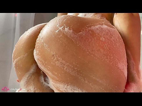 ❤️ Brunette Masturbates obo pẹlu Vibrator to Intense Orgasm ni Shower si wa ️❤